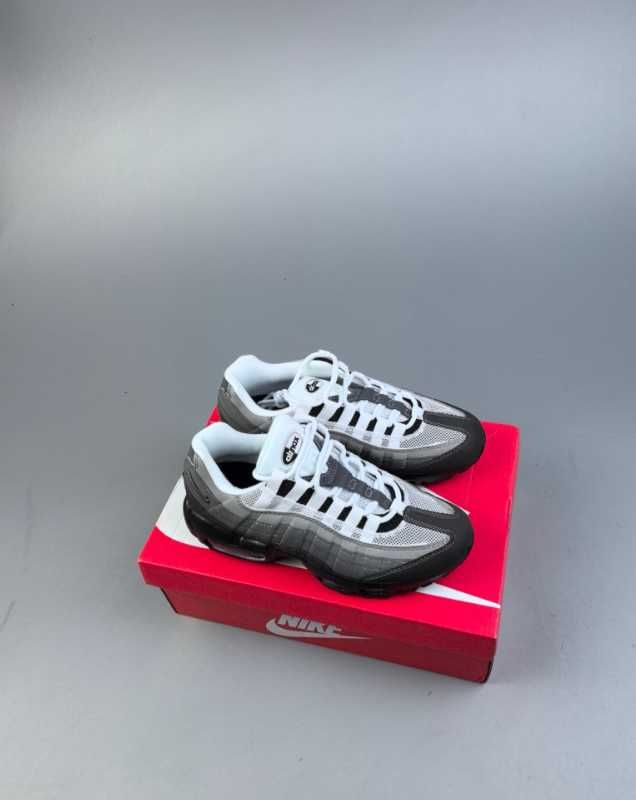 ОТНОВО заредени - Nike Air Max 95 OG "Grey Gradient"