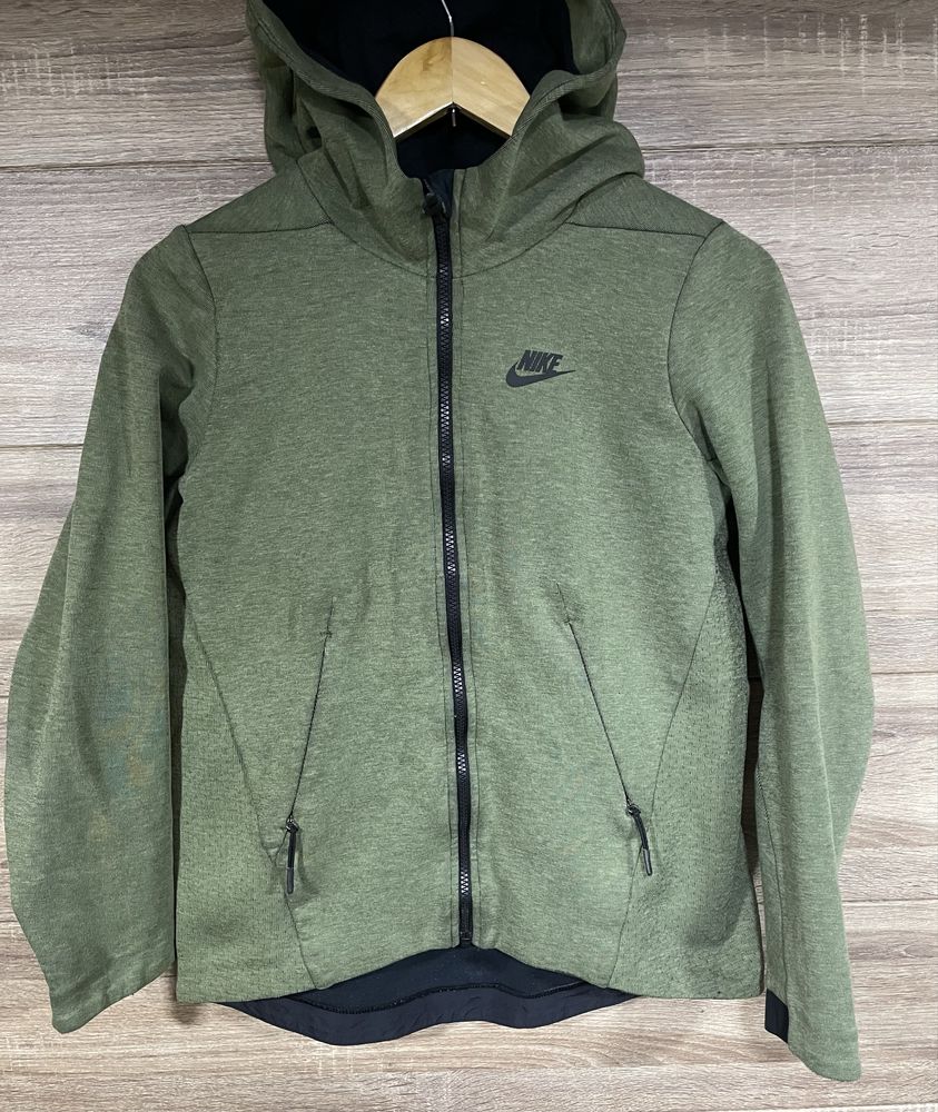 Жилетка & Брюки для гольфа Nike&Puma