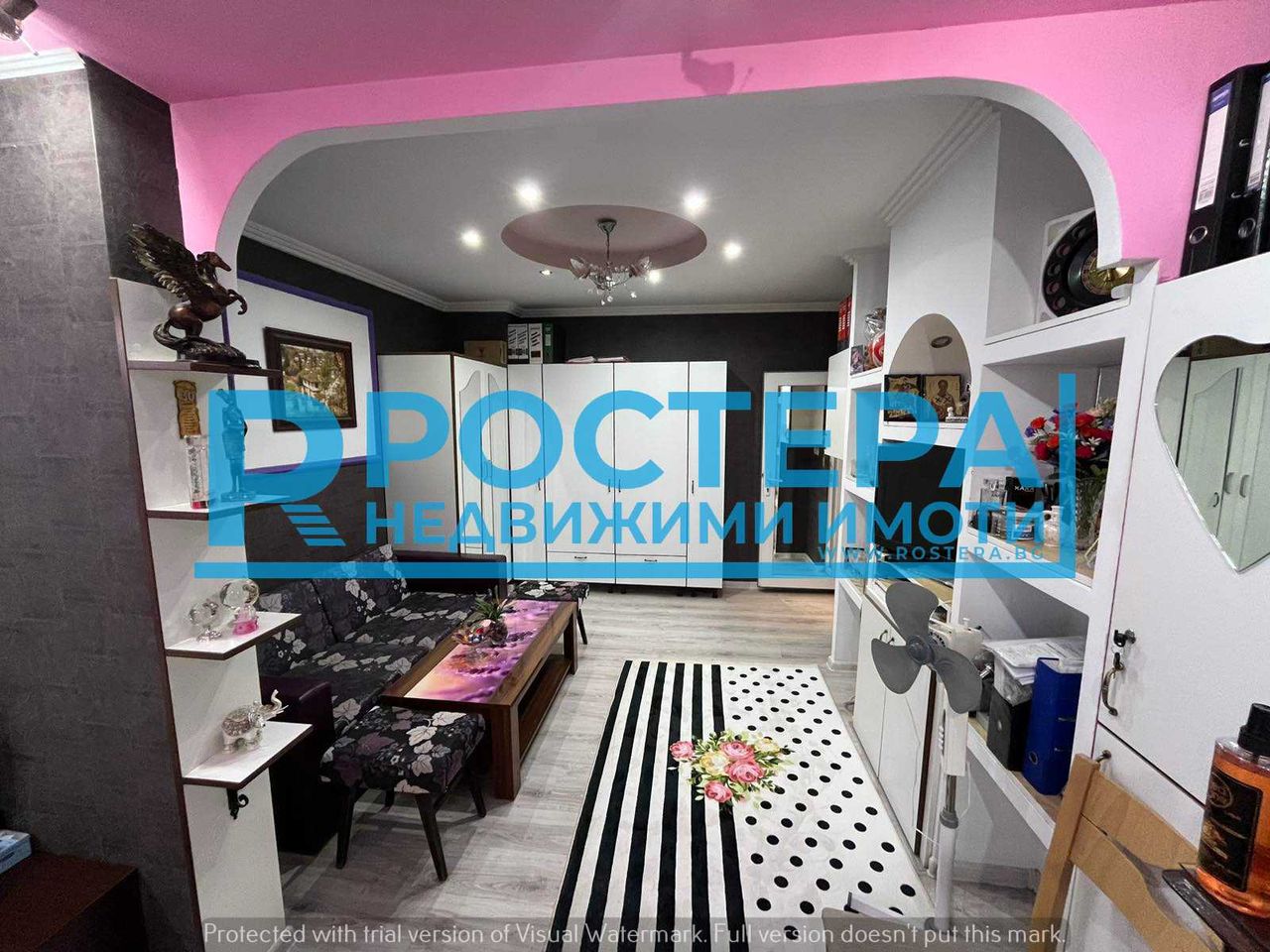 Продава се Двустаен апартамент в Търговище, Запад 2 - 60 кв.м за 1403 €/кв.м - Снимка #2