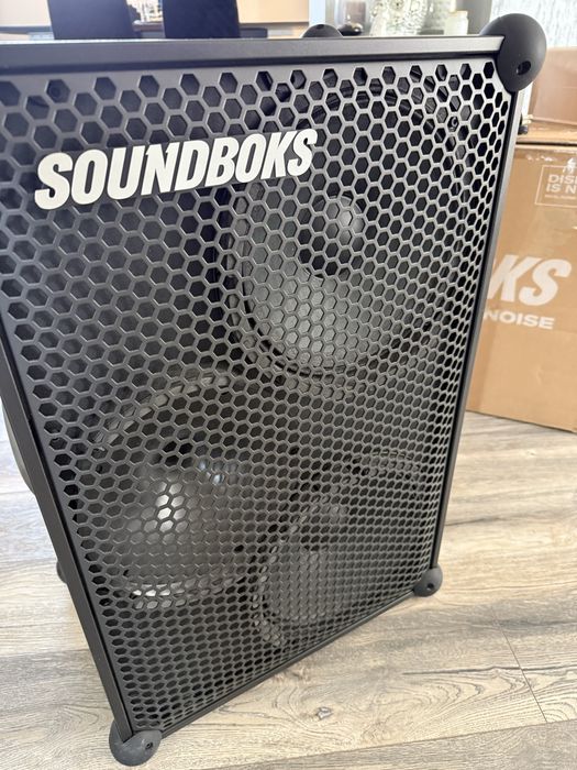 Boxa Soundboks 3, noua la cutie cu toate accesoriile !