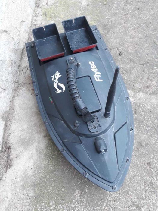 Продавам Лодка за захранка