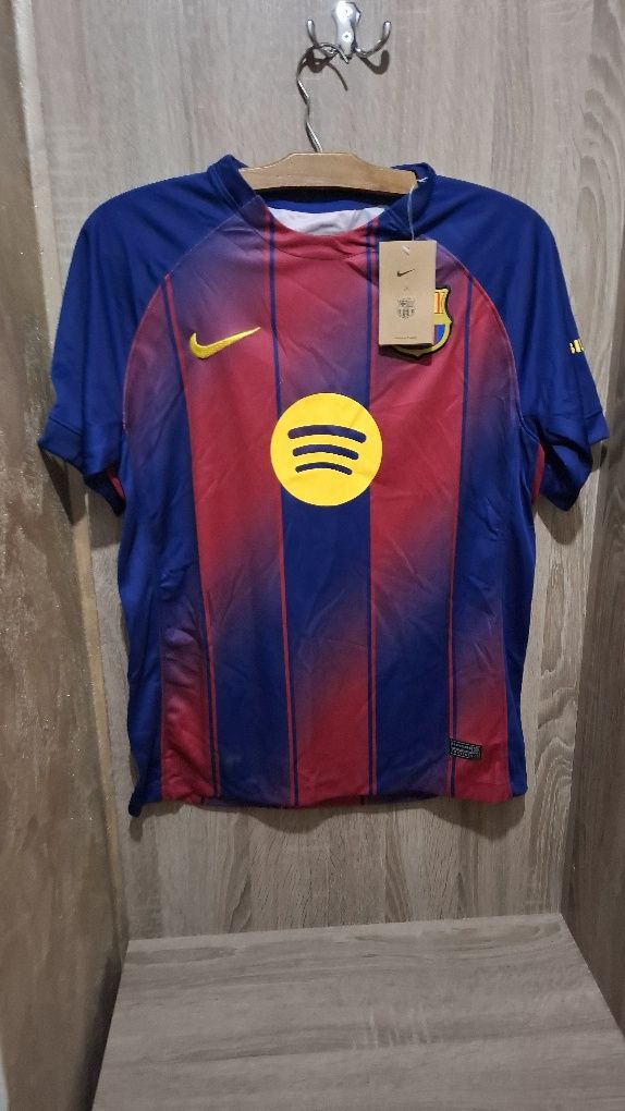 Barcelona new season jersey цена 59,99