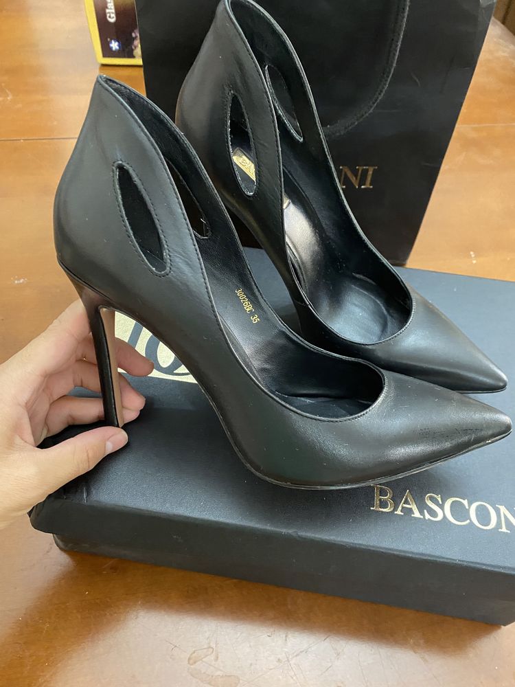 Продам туфли - лодочки Basconi