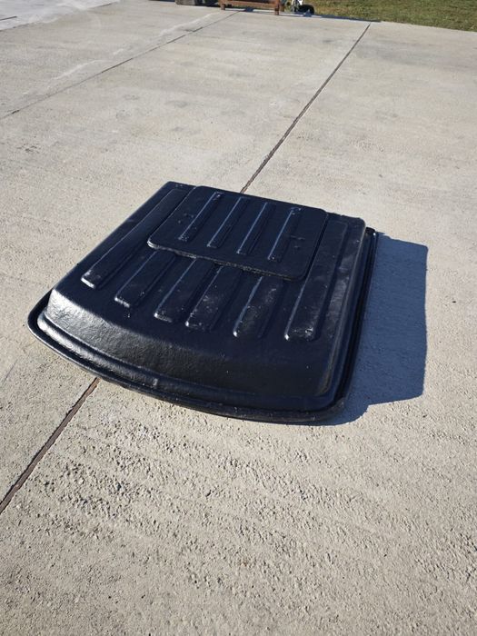 Acoperiș din fibra de sticla pentru tractoare