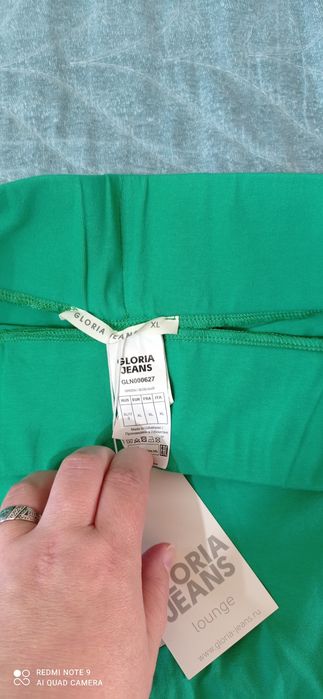 Новые на девочку 13-14 лет.Цена за одни