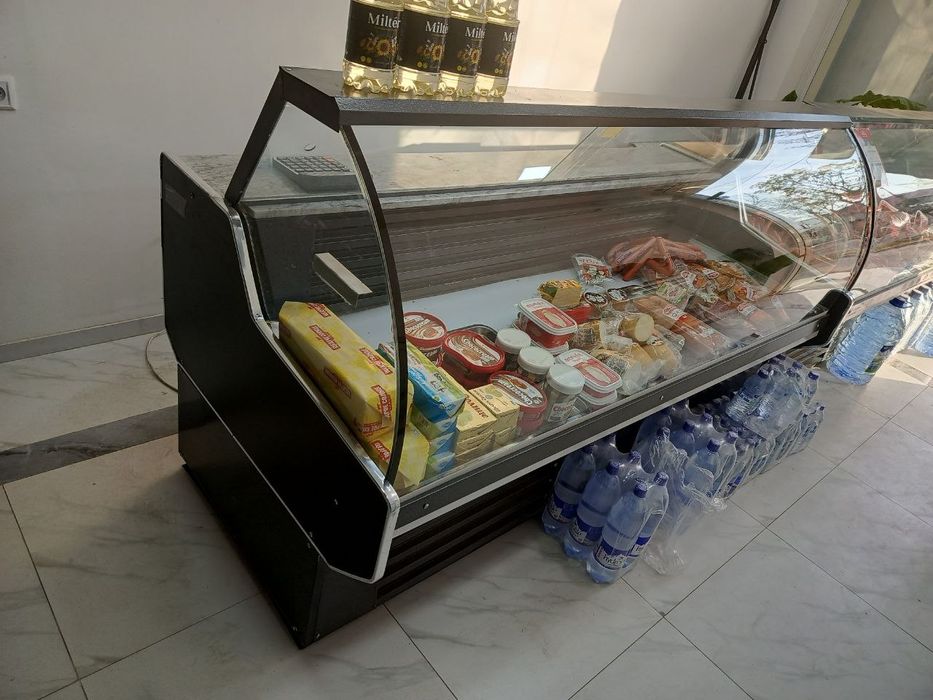 Vitrina xaladilnik sotiladi xolati zor