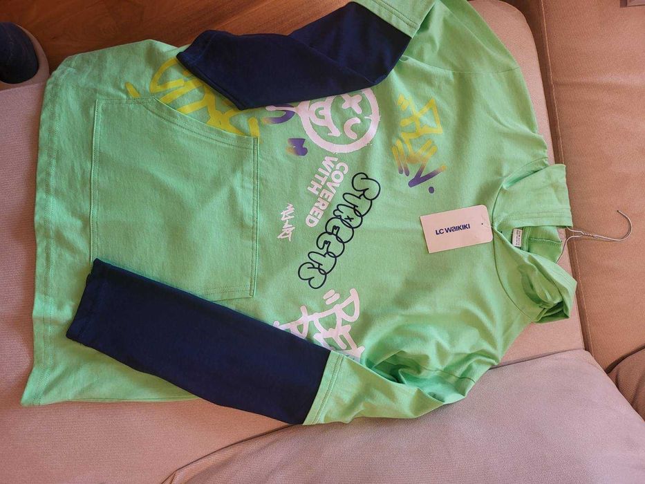 Чисто нов суичер LC Waikiki boys с качулка
