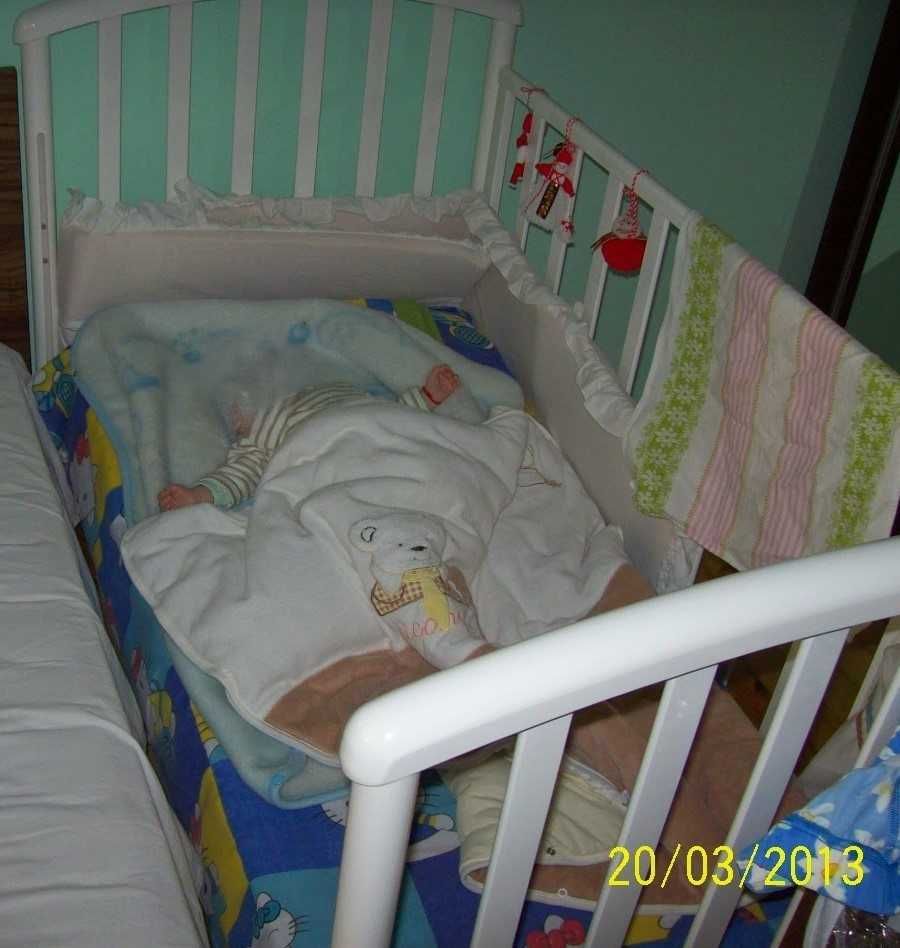 Бебешко легло бяло много добро състояние с дюшек
