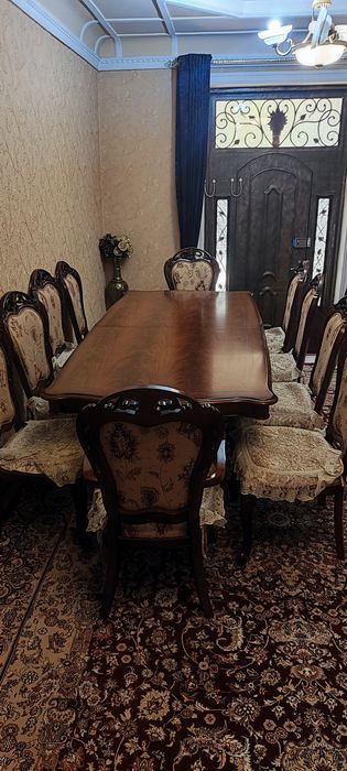 Китайский фабричный стол и стулья