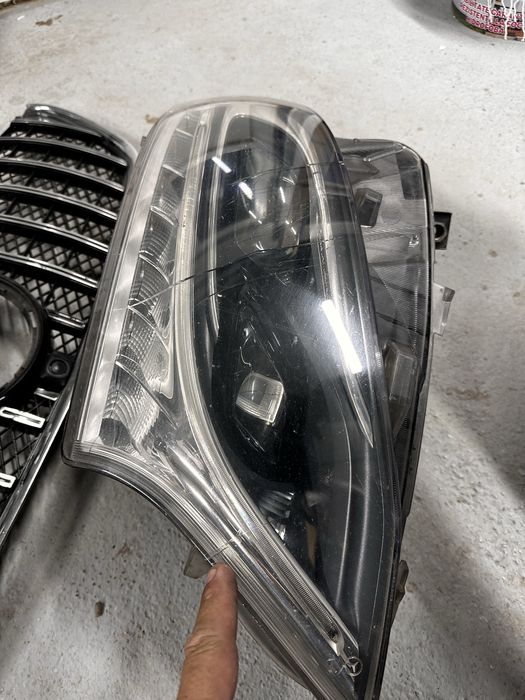 Far stânga full led.grilă radiator mercedes w447.vito.v class.