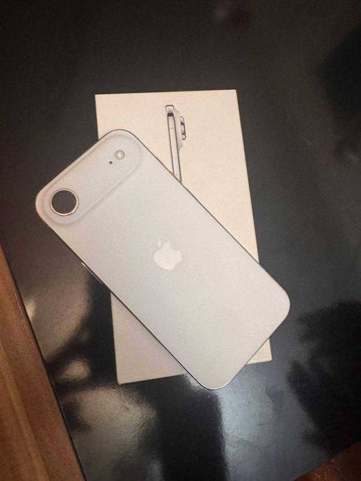 Продавам iPhone 17r
