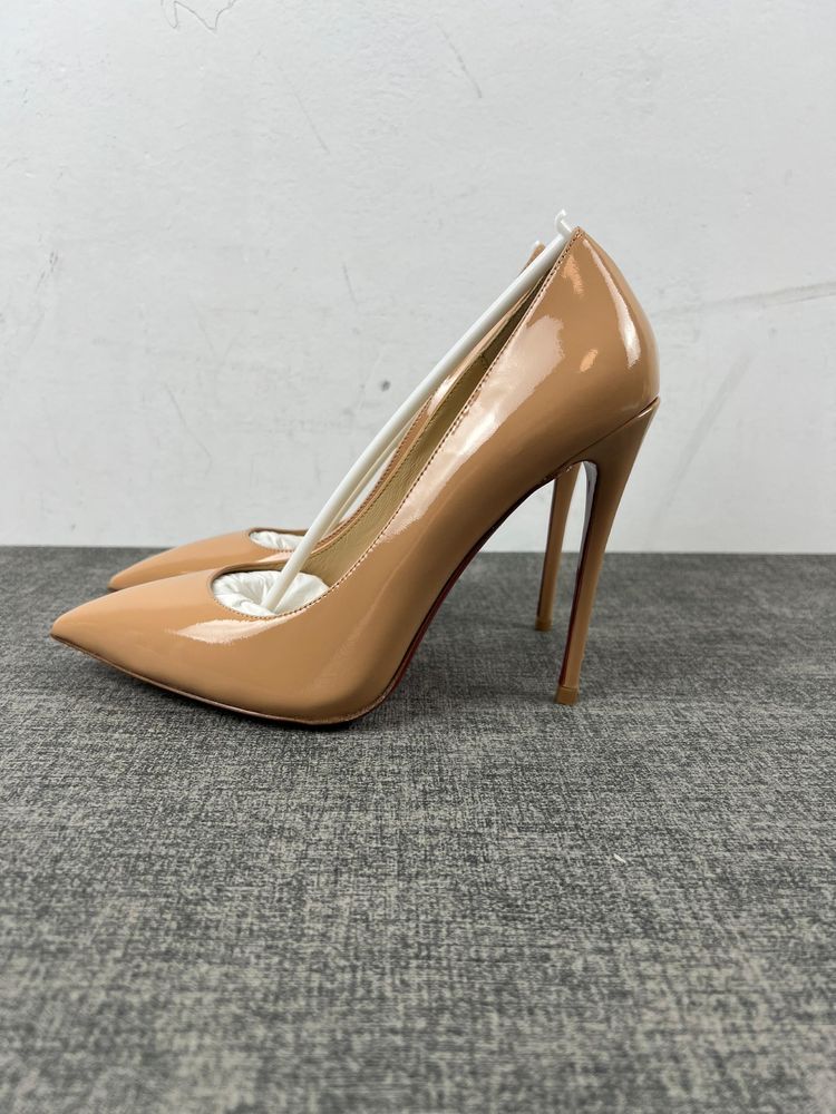 Pantofi Louboutin So Kate