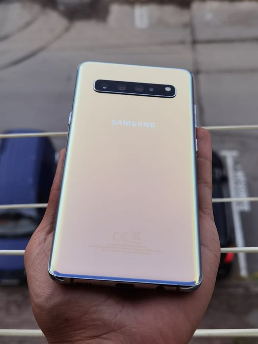 Vând samsung s10 5g