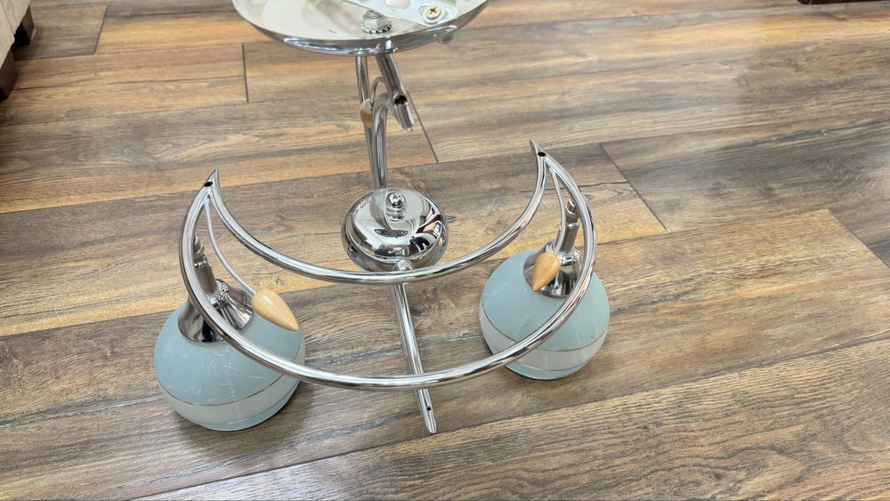 Люстра бу в отличном состоянии