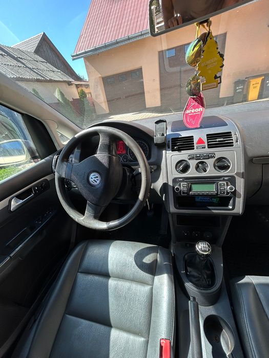 Volkswagen Touran 2.0 TDI BlueMotion 2009 Manuală 7 locuri