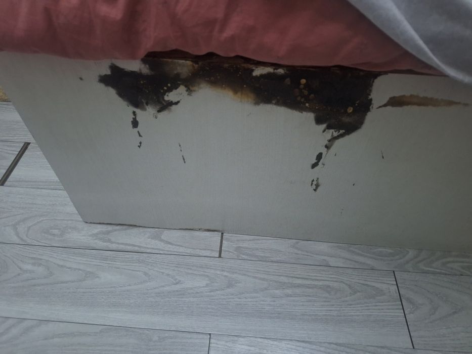 Продаётся двуспальная кровать.