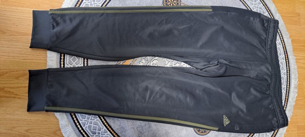 Pantaloni adidas originali