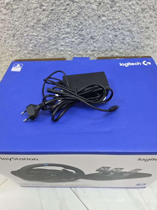 Logitech G923 - PS4/PS5