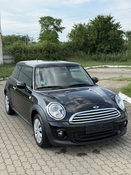 Mini Cooper 1.6 75 CP Bi-Xenon Ambientale 6 Trepte