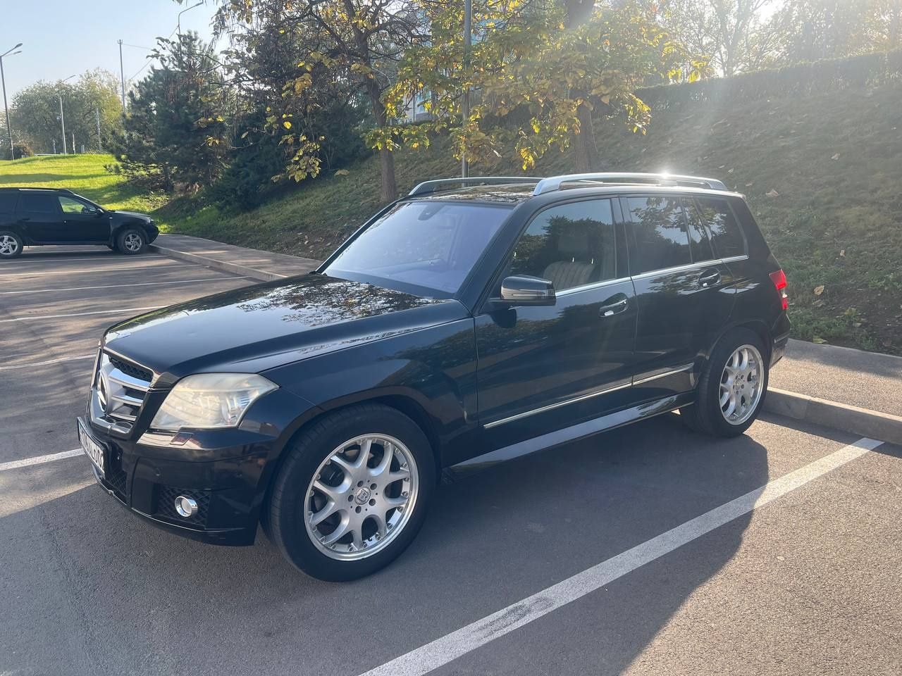 Продам Mercedes Benz GLK350