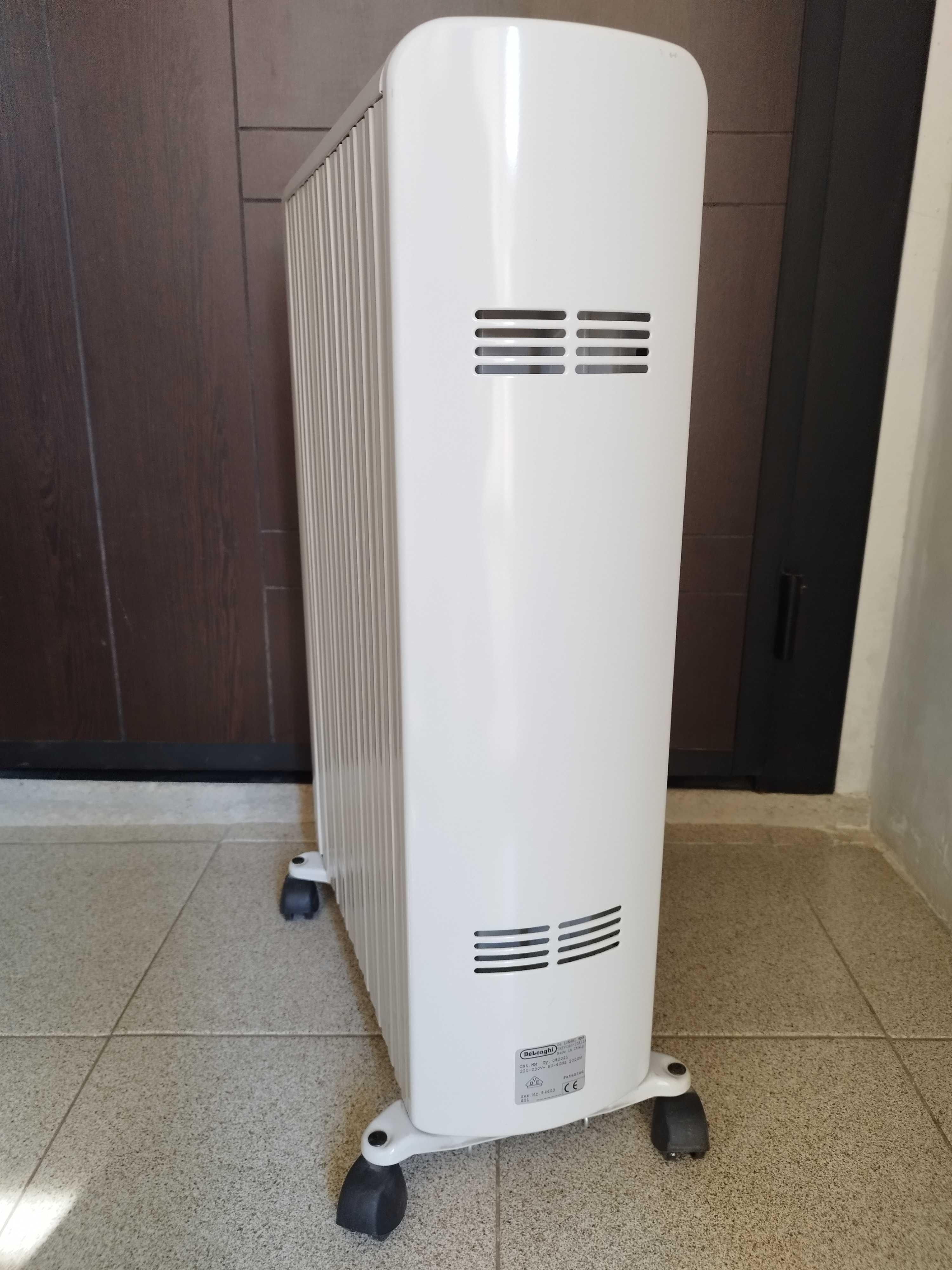 Оригинален италиански маслен радиатор DeLonghi
