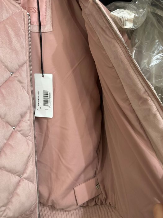 Дамско яке Guess