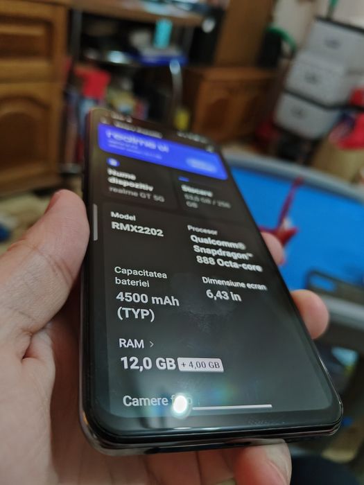 Vând realme GT 5G de 12GB RAM și 256GB stocare