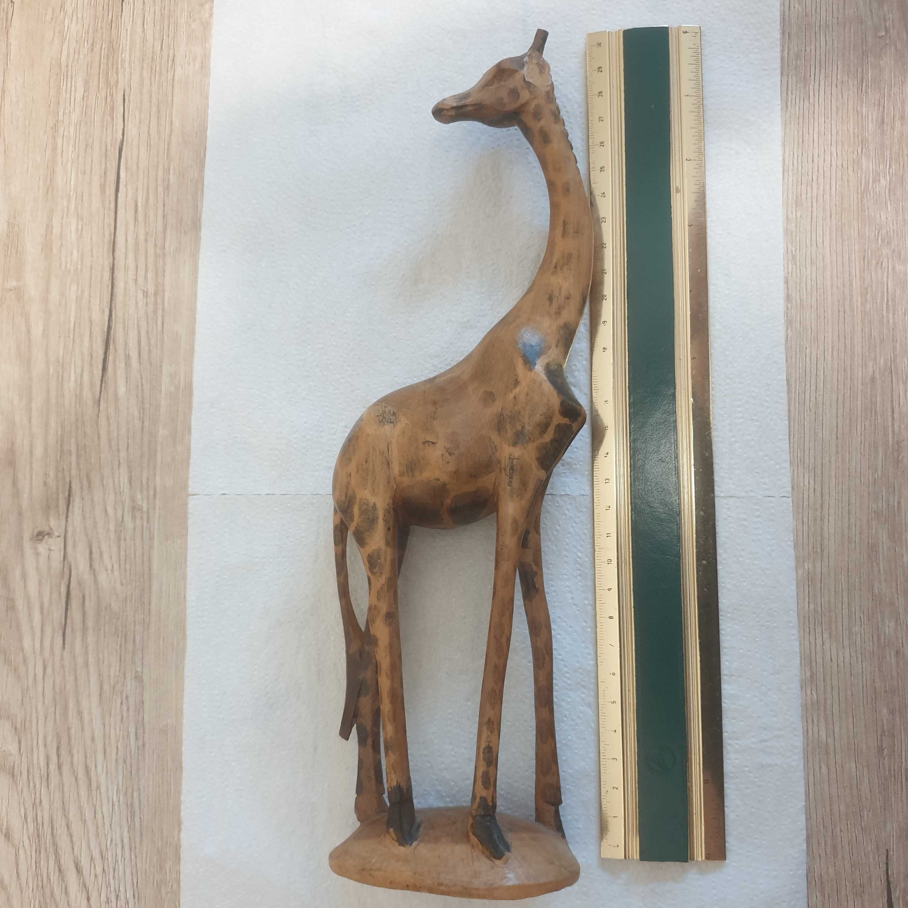 Doua figurine vechi-Girafa din lemn