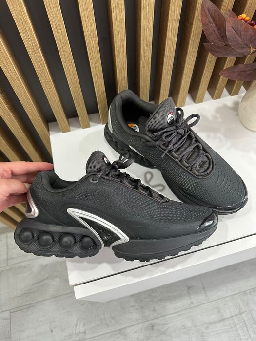Nike Air Max Dn "Black & Metallic Silver"