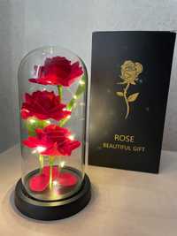 Вечнa роза с LED светлини