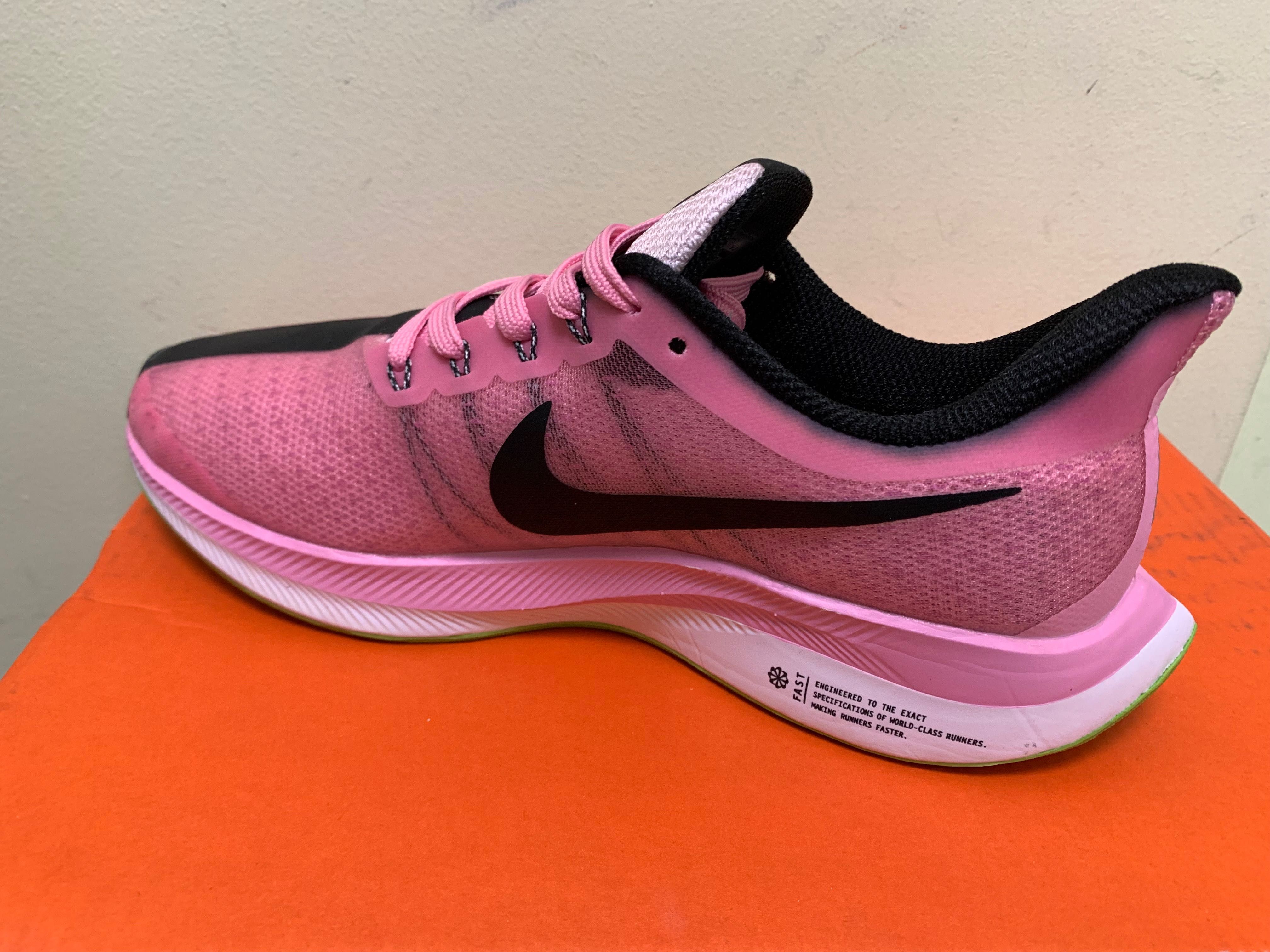 Нови дамски маратонки Nike Zoom Pegasus 35 turbo размер 37.5