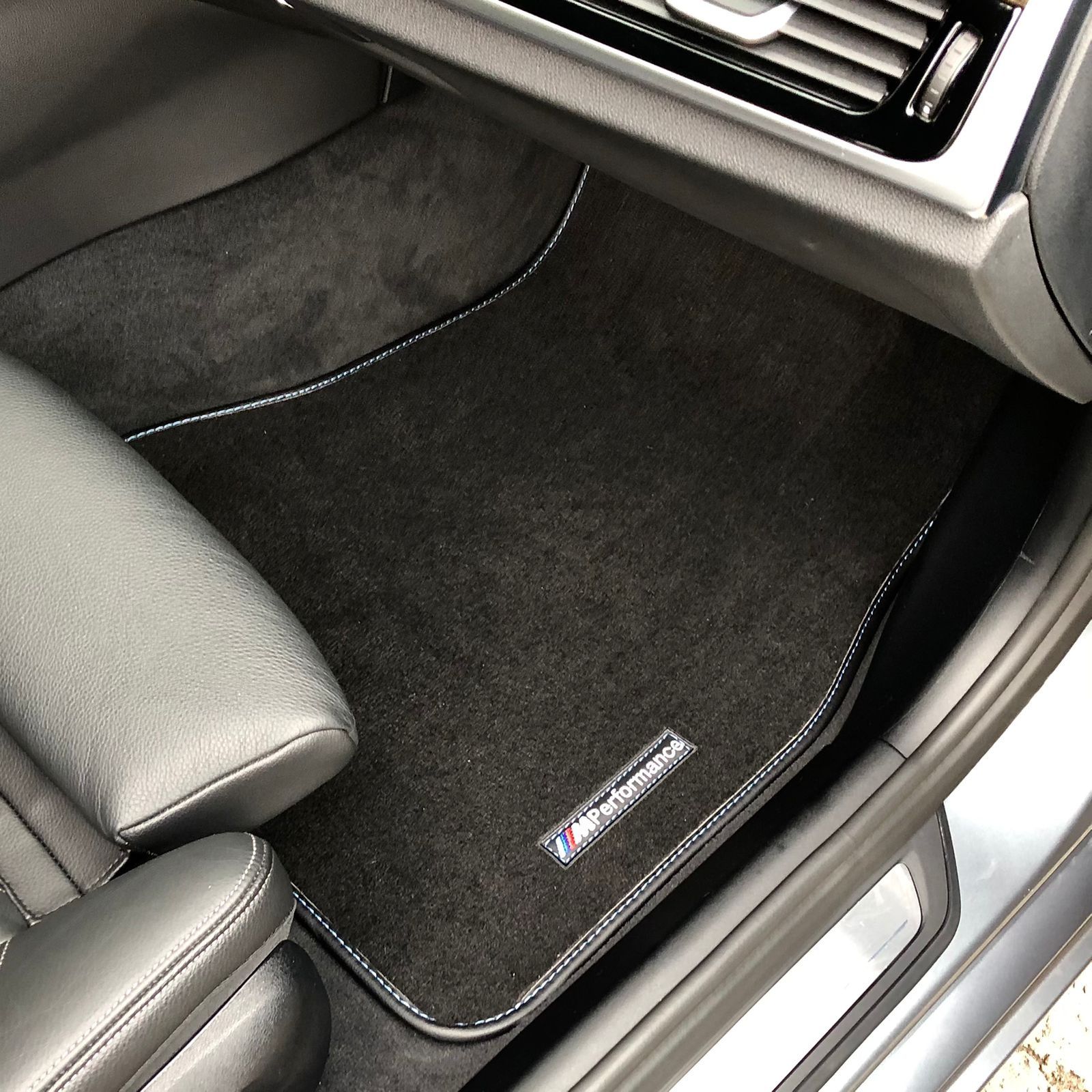 Ворсовые коврики на BMW G30