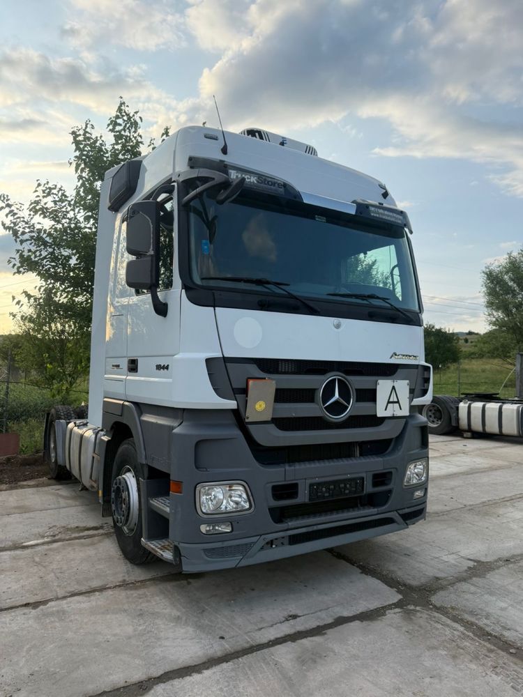 Mercedes actros 1844