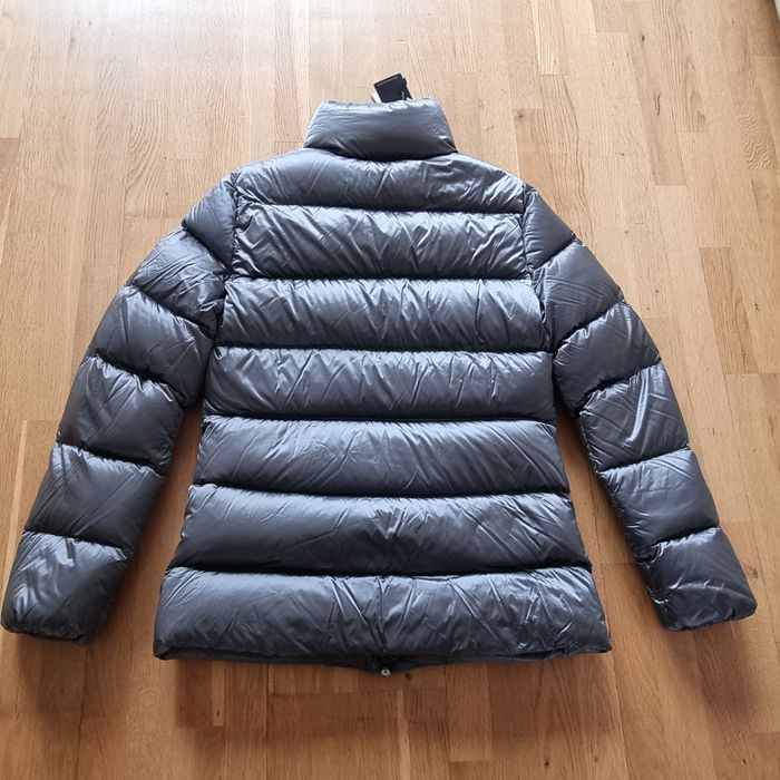 Vand geaca noua Massimo Dutti cu puf, marime S,  gri usor metalizat