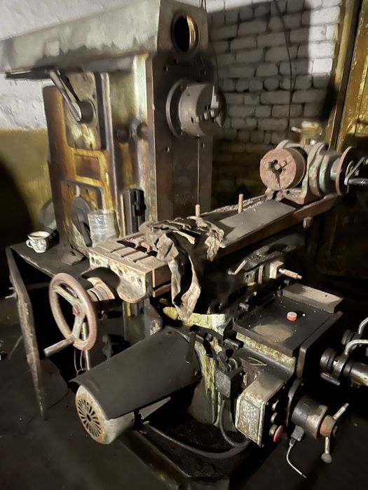 Фрезерный станок