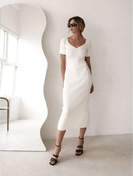 Трикотажное платье KAPSULA