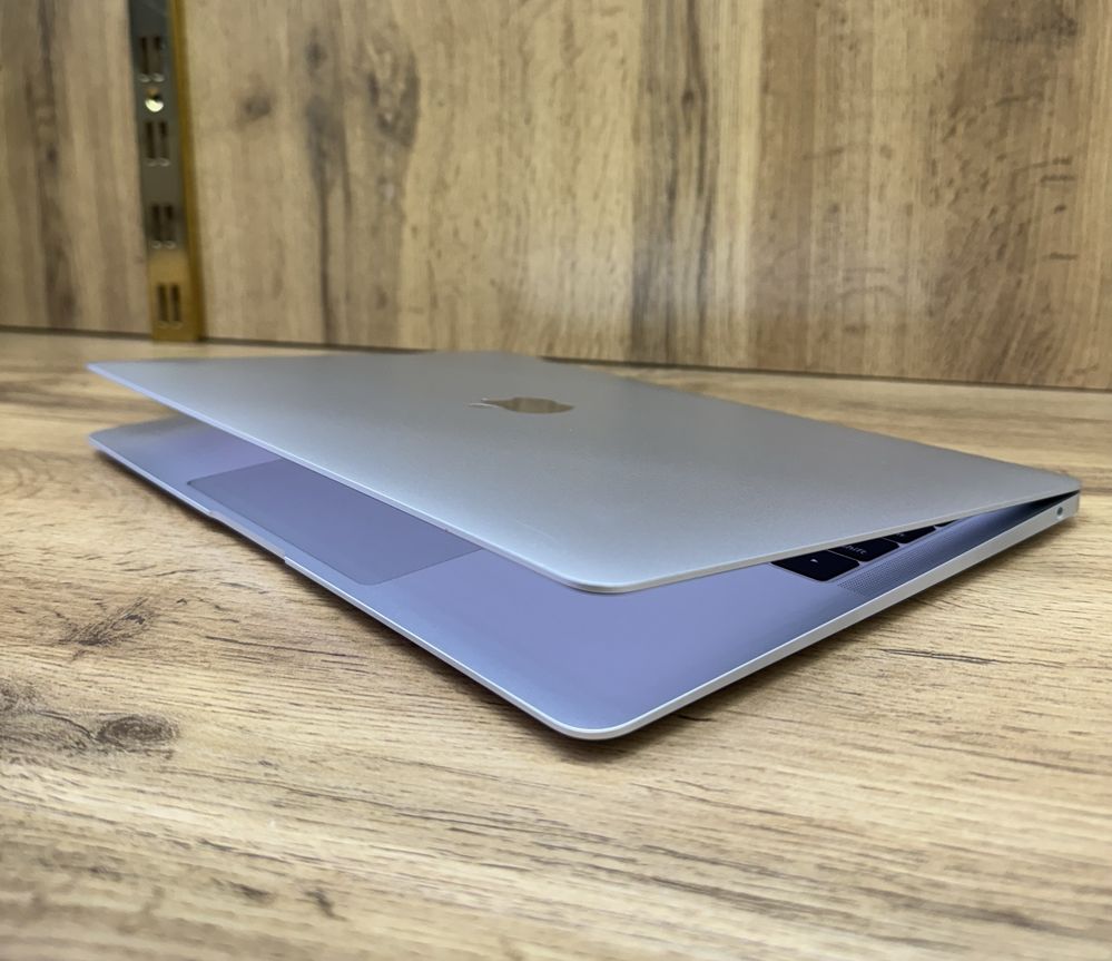 Macbook Air 8/256GB 13inch