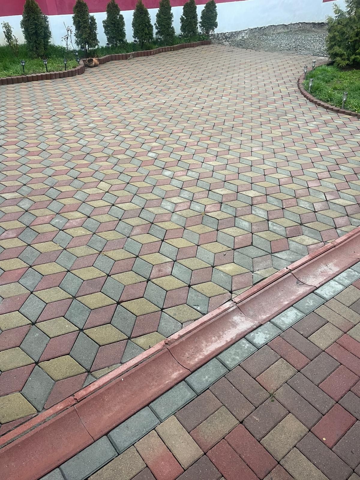 Pavele de beton romb in trei noante