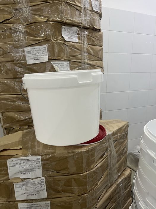 Пластиковые ведра