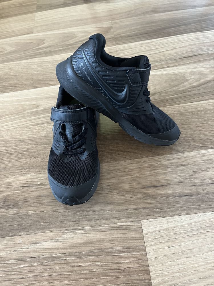 Маратонки Nike +подарък пантофи