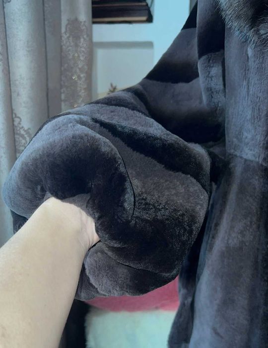 Отстъпка Шикозно  палто от бобър с норка.