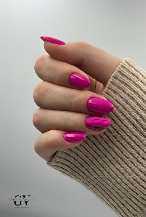 Unghii cu gel , manichiura semipermanenta, pictura personalizata
