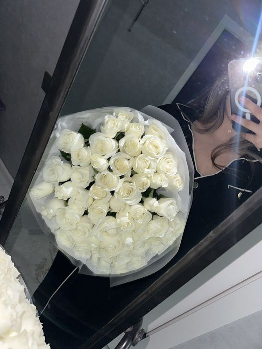 51 шт белые розы,60см,свежие