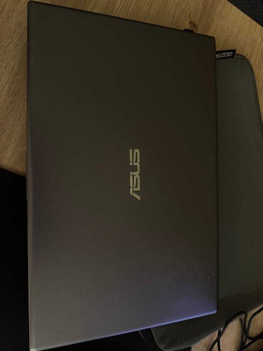 Asus vivobook 15 x512 JAU i3/4/128