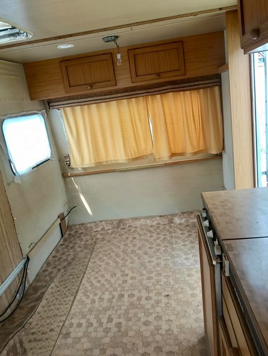 Rulotă second-hand pentru proiecte / camping / fast-food
