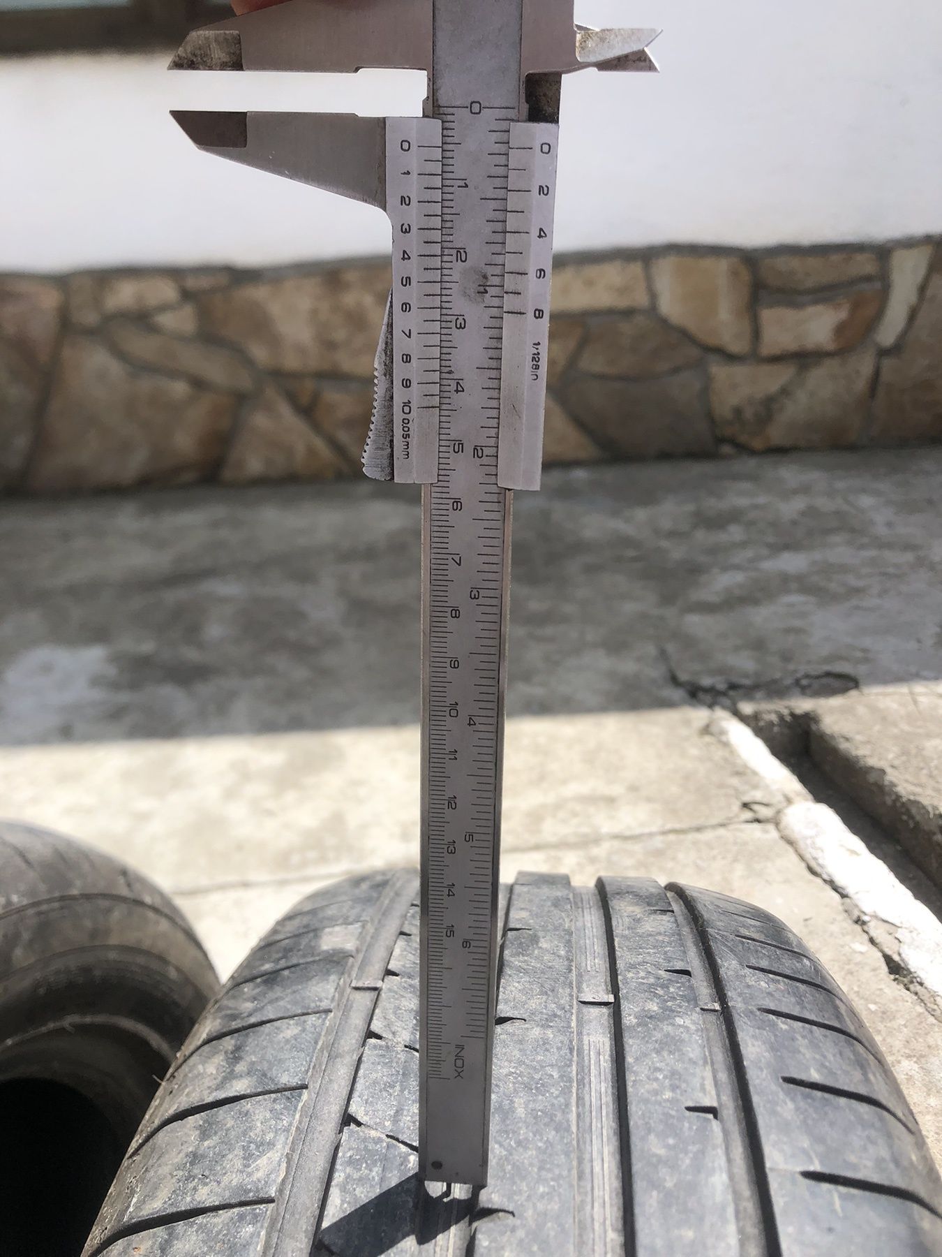 Гуми 2 бр. Dunlop 215/55/17