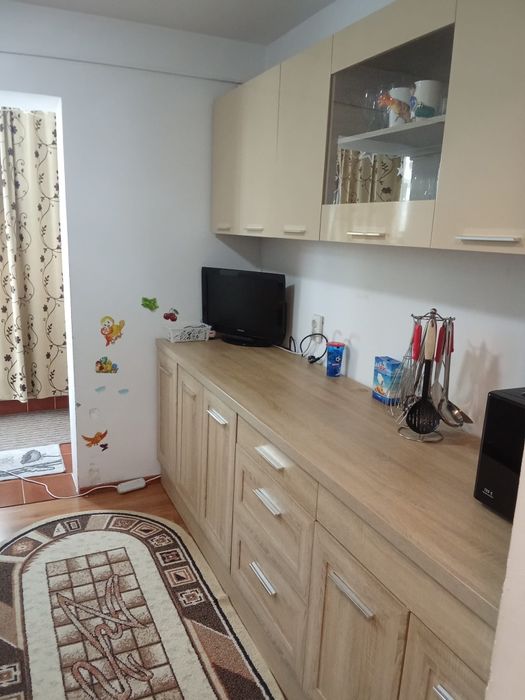 Vând apartament 81mp