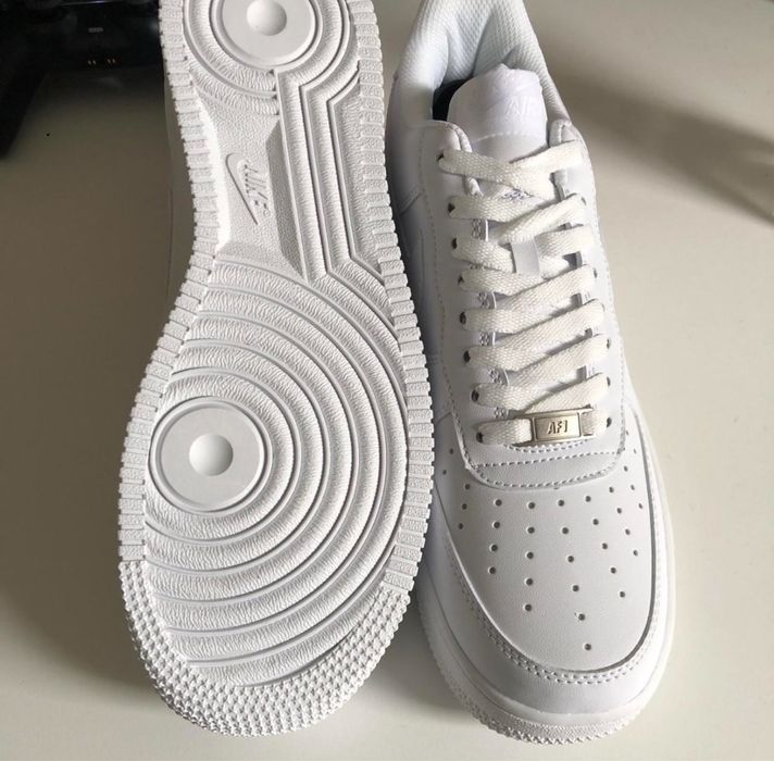 Nike Airforce 1 Triple White