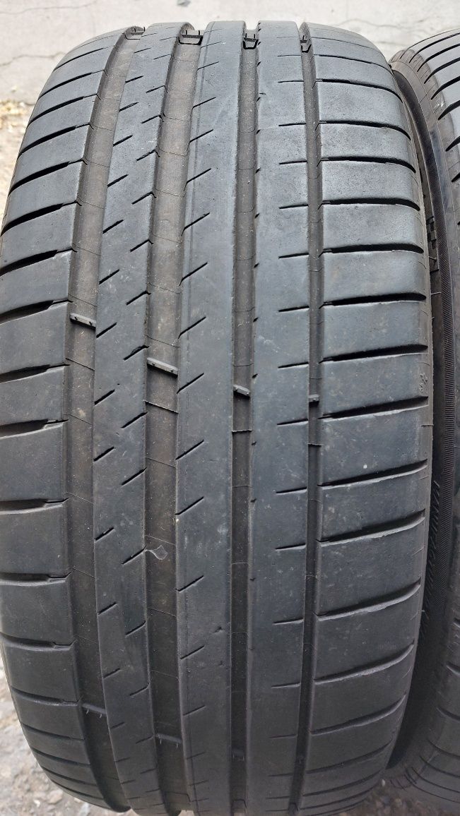 Летни гуми 235/45/18 Michelin Pilot Sport 4 броя