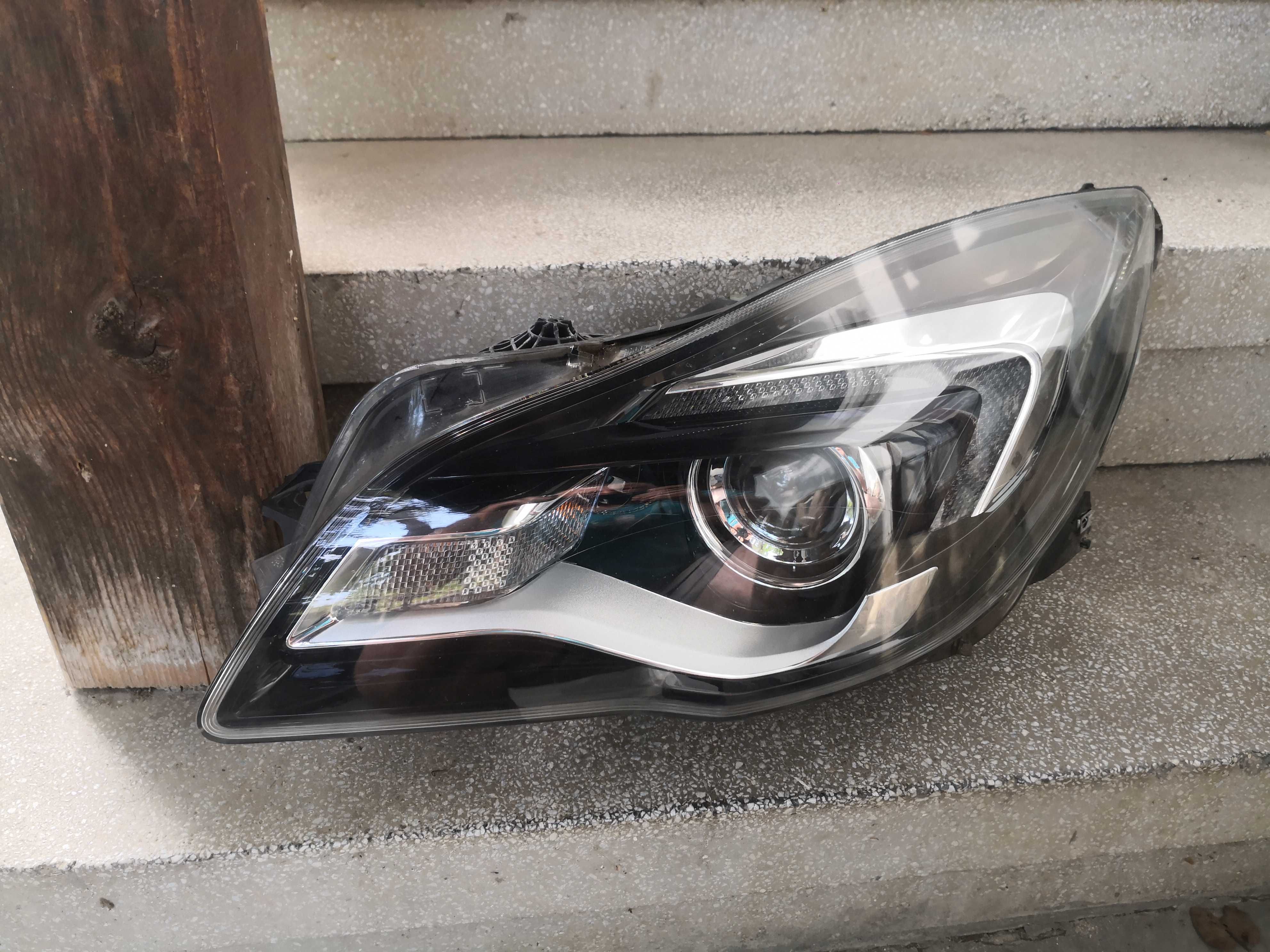 Фар Opel Insignia LED ляв/Фар Опел Инсигниа халогенен Оригинален